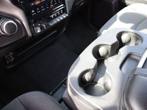 Used 2024 RAM 2500 Big Horn w/ Night Edition AWD/4WD image 30