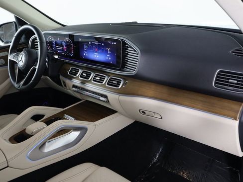 Certified 2024 Mercedes-Benz GLE 450 4MATIC image 9