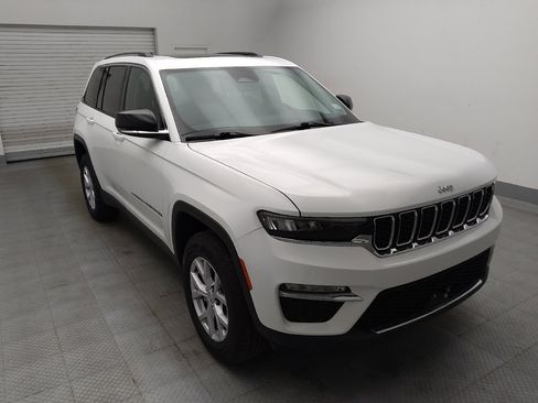 Used 2022 Jeep Grand Cherokee Limited AWD/4WD image 14
