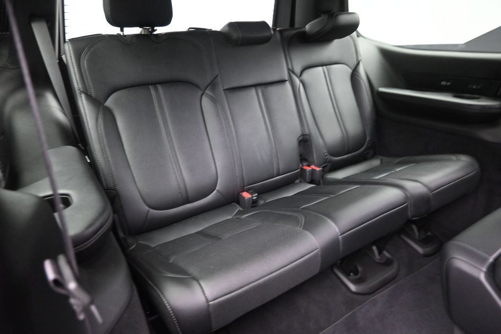 Used 2025 Jeep Grand Wagoneer 4WD image 20