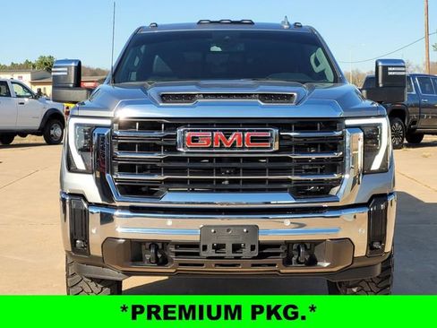 Used 2024 GMC Sierra 2500 SLT w/ SLT Premium Package image 3