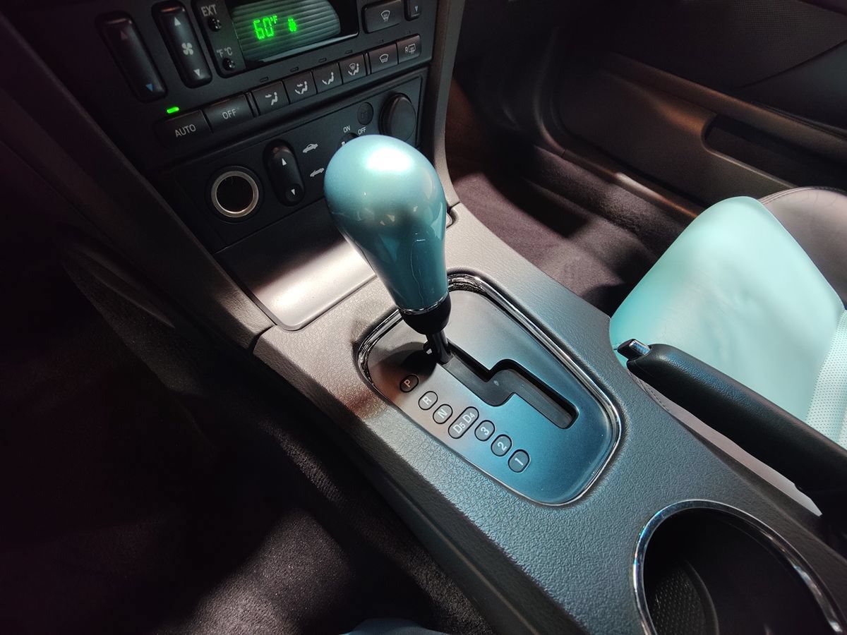 Used 2002 Ford Thunderbird RWD image 30