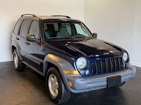 Used 2006 Jeep Liberty Sport AWD/4WD image 3