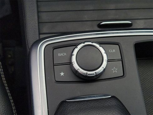 Used 2014 Mercedes-Benz ML 350 4MATIC image 27