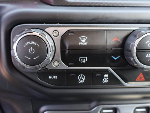 Used 2020 Jeep Wrangler Unlimited Rubicon AWD/4WD image 23