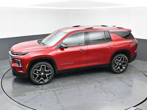 New 2026 Chevrolet Traverse High Country w/ LPO, Floor Liner Package FWD image 1