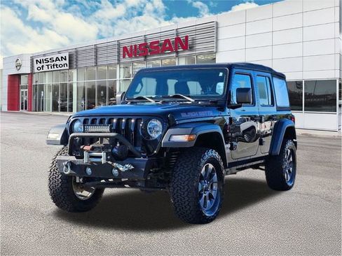 Used 2018 Jeep Wrangler Unlimited Sport image 3
