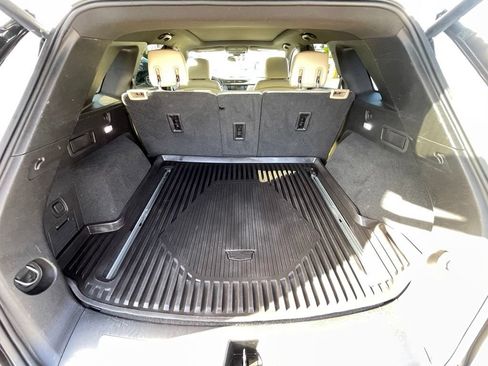 Used 2019 Cadillac XT5 Luxury FWD image 11