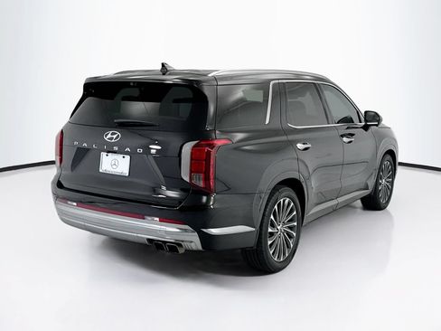 Used 2023 Hyundai Palisade Calligraphy FWD image 5