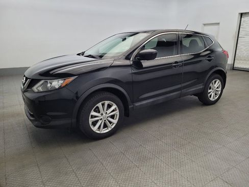 Used 2018 Nissan Rogue Sport S w/ S Appearance Package image 2