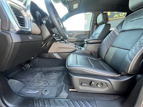 Used 2024 GMC Canyon Denali AWD/4WD image 16