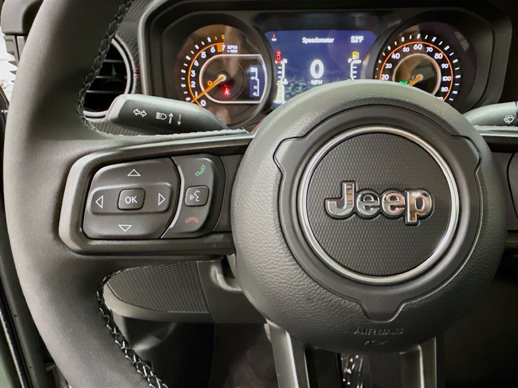 New 2026 Jeep Gladiator Rubicon AWD/4WD image 29