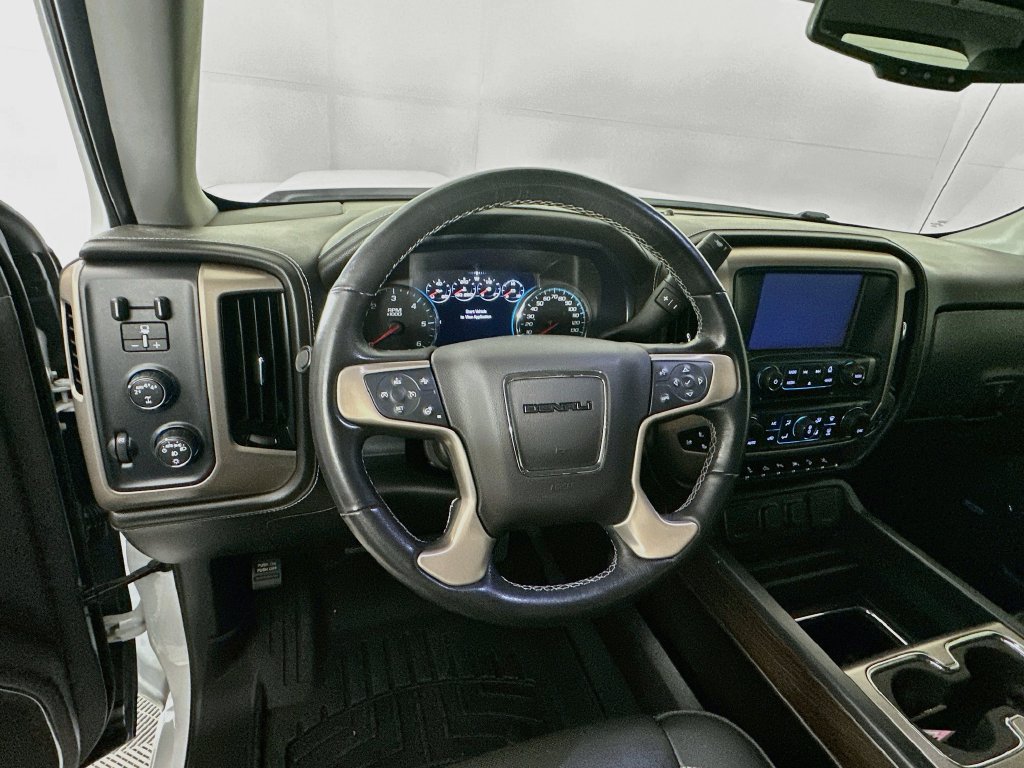 Used 2018 GMC Sierra 1500 Denali w/ Denali Ultimate Package AWD/4WD image 18
