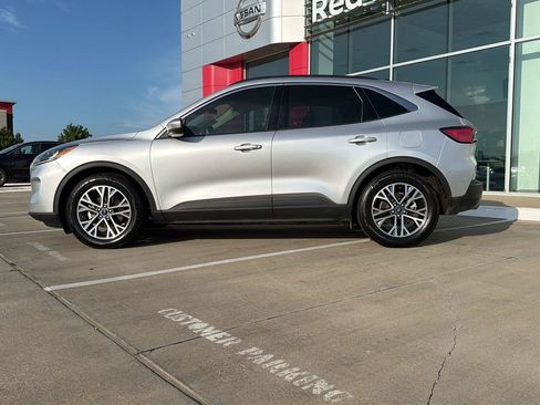 Used 2020 Ford Escape SEL FWD image 18