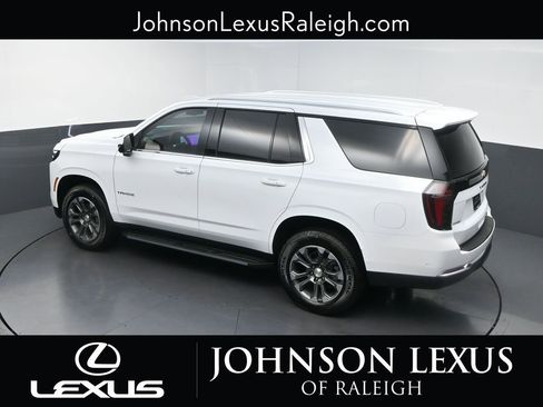Used 2026 Chevrolet Tahoe LT RWD image 27