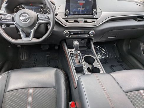 Used 2025 Nissan Altima 2.5 SR FWD image 25