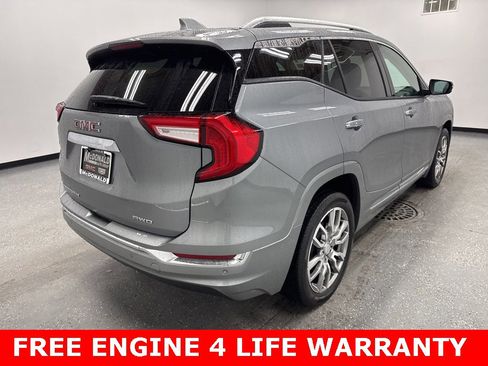Used 2023 GMC Terrain Denali w/ Denali Premium Package image 3