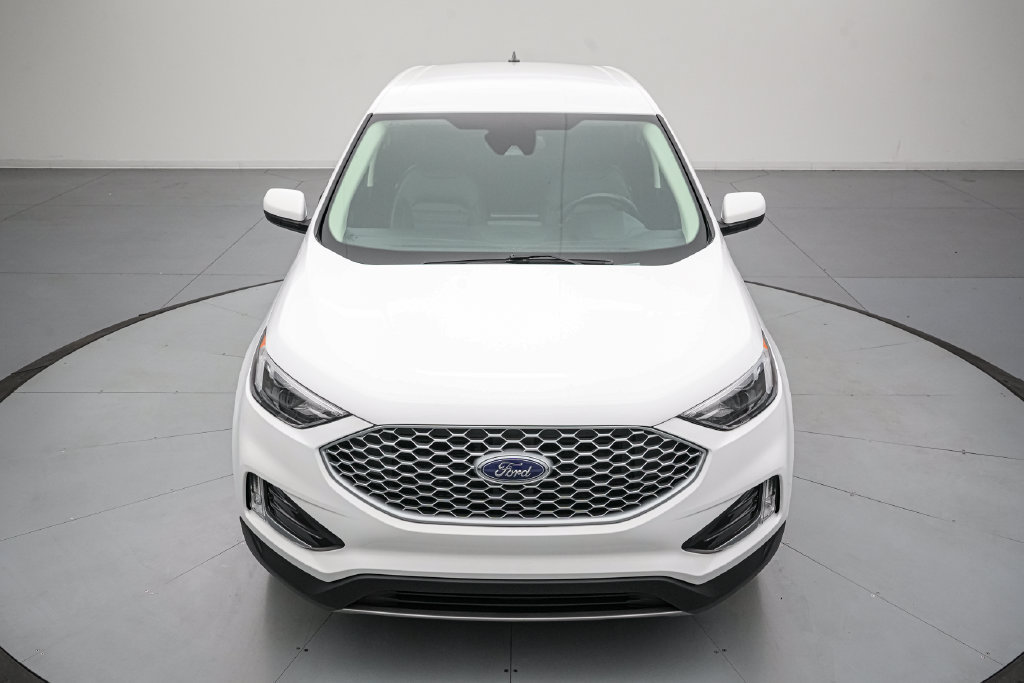 Certified 2023 Ford Edge SEL w/ Convenience Package AWD/4WD image 9