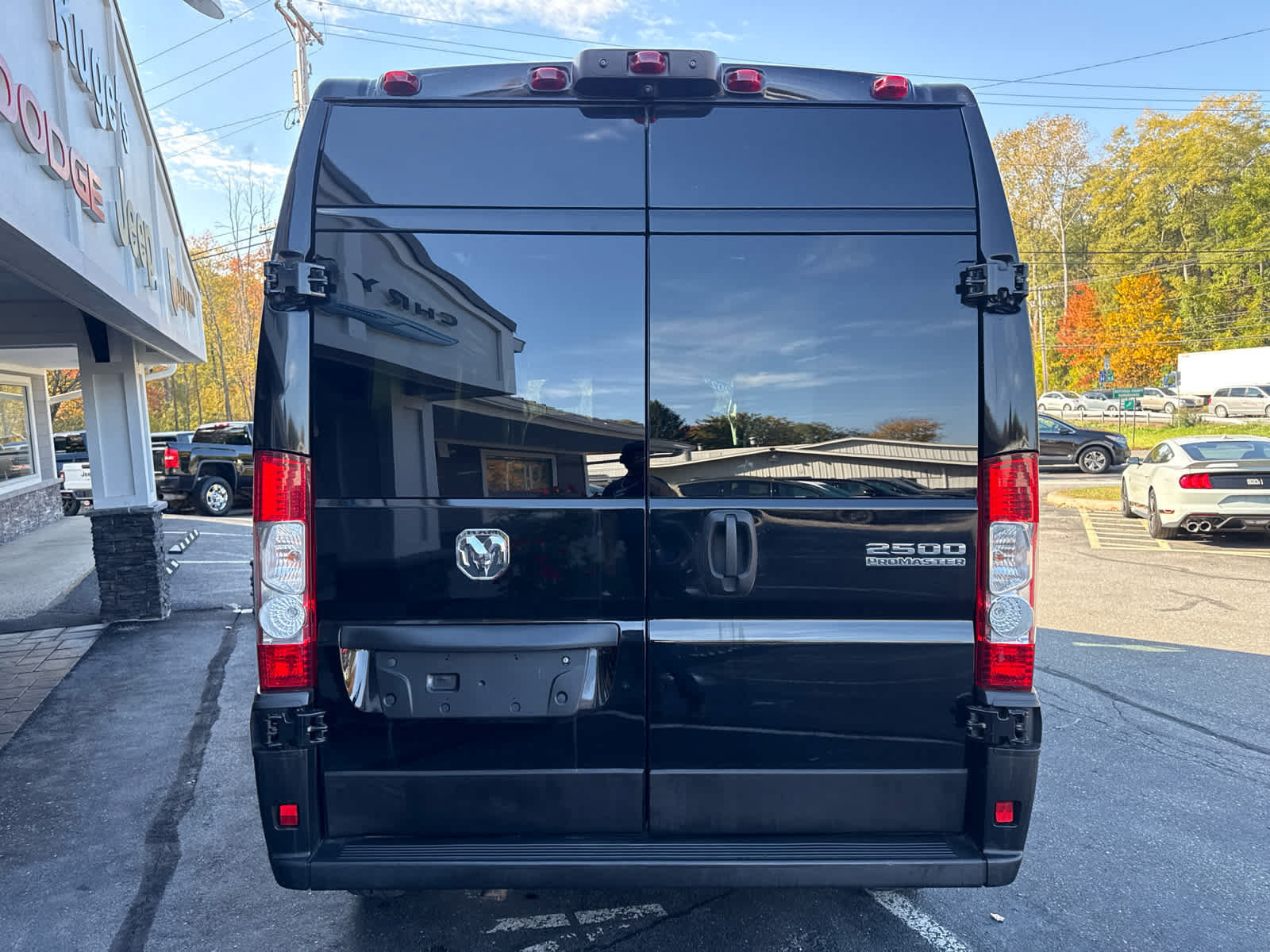 Used 2023 RAM ProMaster 2500 FWD image 4
