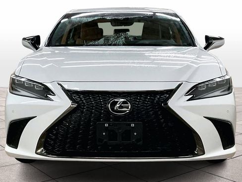 Used 2023 Lexus ES 300h w/ Premium Package image 3