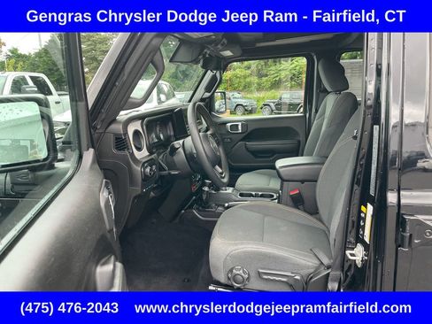 Used 2024 Jeep Wrangler Unlimited AWD/4WD image 47