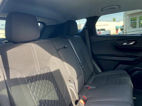 Used 2022 Chevrolet Blazer LT FWD image 15