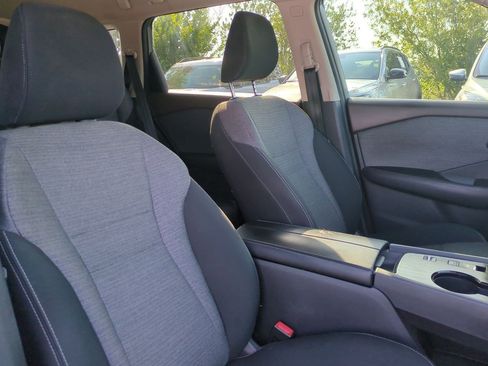 Certified 2023 Nissan Rogue SV FWD image 42