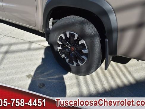 Used 2024 Nissan Frontier PRO-4X w/ Technology Package image 14