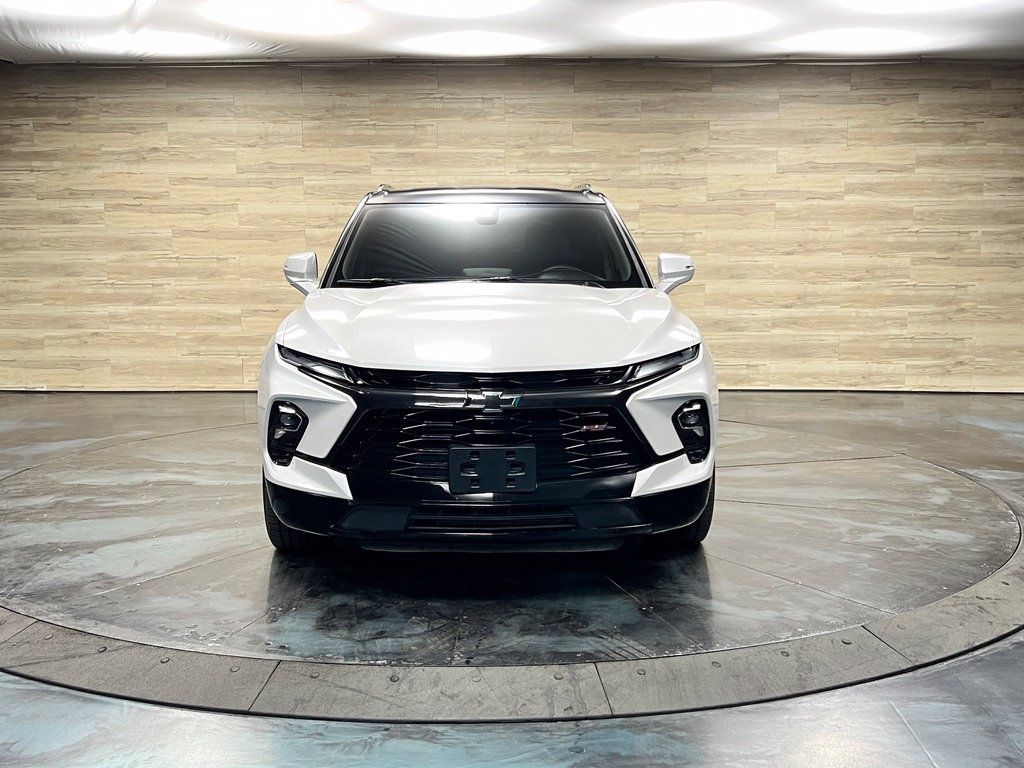 Used 2025 Chevrolet Blazer RS w/ Driver Confidence II Package AWD/4WD image 9