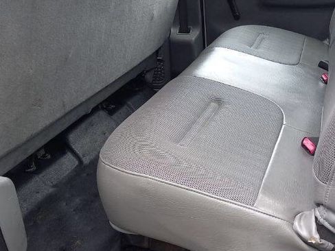 Used 2002 Ford F350 XL image 9