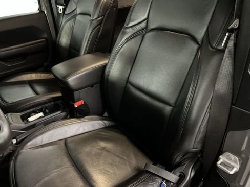 Used 2020 Jeep Wrangler Sport image 18