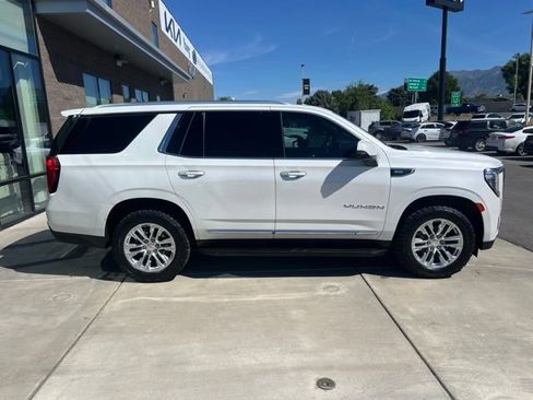 Used 2022 GMC Yukon SLT w/ SLT Premium Package AWD/4WD image 6