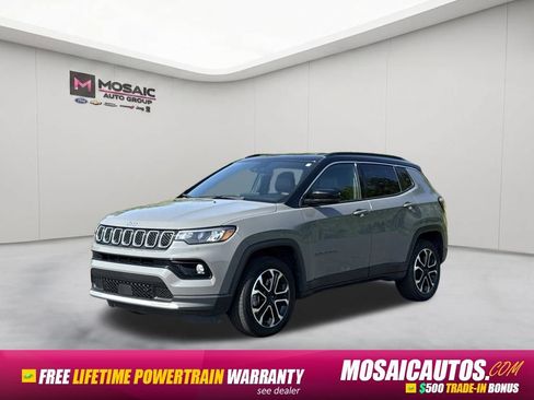 Used 2024 Jeep Compass Limited AWD/4WD image 3