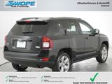Used 2016 Jeep Compass Latitude image 4