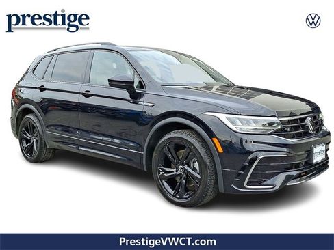 Certified 2023 Volkswagen Tiguan SE R-Line image 1