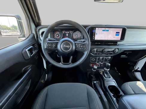 Used 2025 Jeep Wrangler Unlimited Sport AWD/4WD image 6