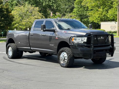 Used 2022 RAM 3500 Tradesman AWD/4WD image 4