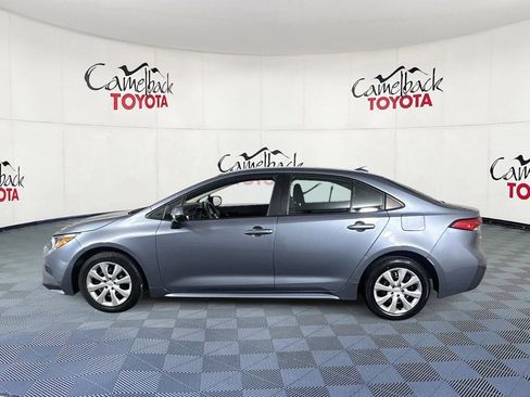 Used 2024 Toyota Corolla LE FWD image 4