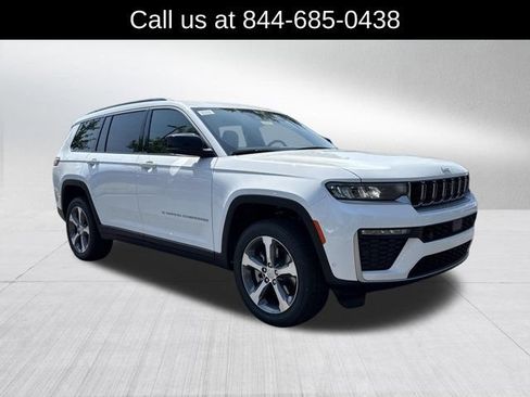 New 2026 Jeep Grand Cherokee L Limited w/ Luxury Tech Group II AWD/4WD image 3