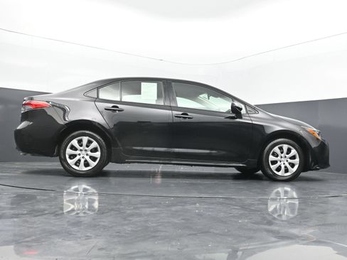Used 2026 Toyota Corolla LE FWD image 41