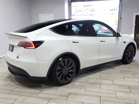 Used 2021 Tesla Model Y Performance AWD/4WD image 5