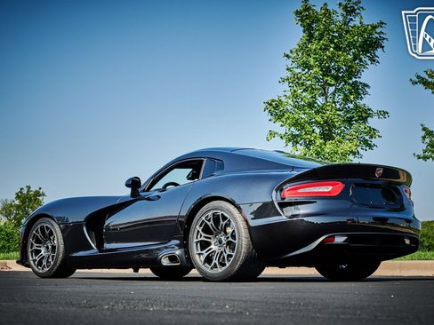 Used 2013 SRT Viper GTS w/ GTS Laguna Interior Pkg image 10