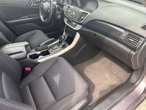 Used 2014 Honda Accord Sport image 18
