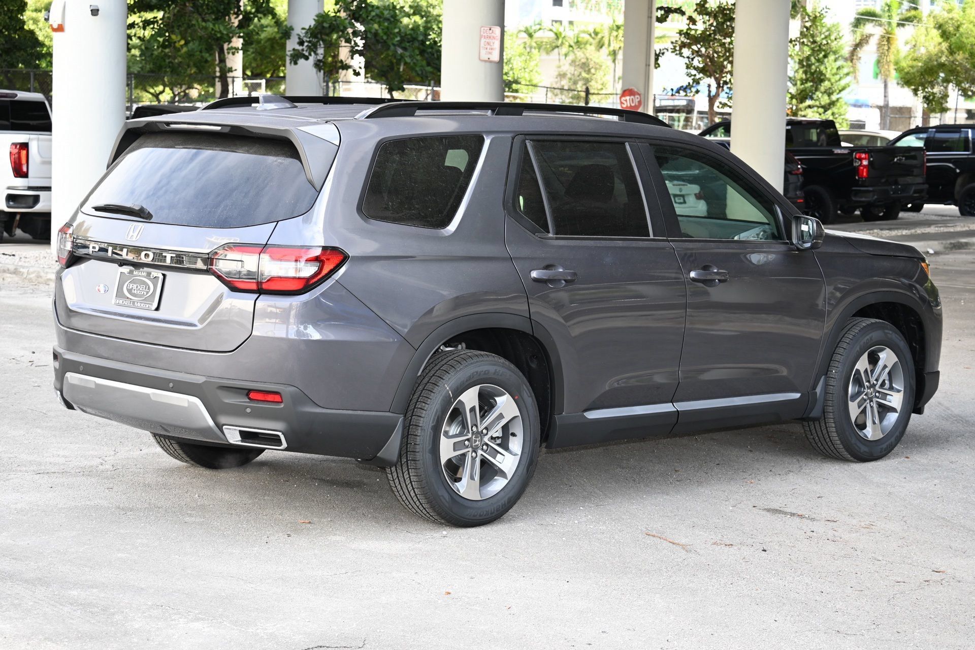 New 2026 Honda Pilot EX-L image 5
