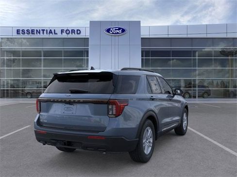 New 2025 Ford Explorer Active image 8