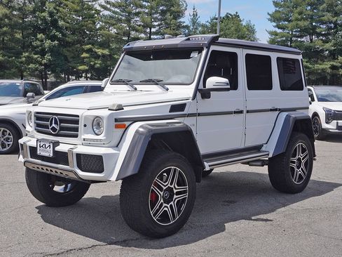 Used 2018 Mercedes-Benz G 550 Squared image 9