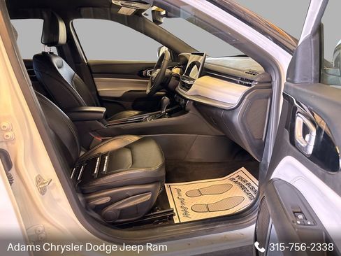 Used 2025 Jeep Compass Limited AWD/4WD image 13