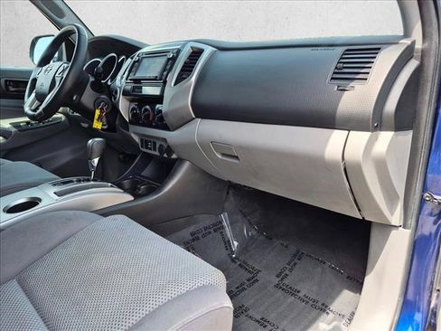 Used 2015 Toyota Tacoma 4x4 Double Cab w/ TRD Sport Package image 17