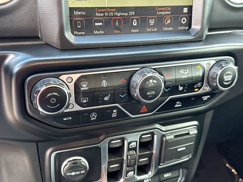 Used 2023 Jeep Gladiator Overland w/ Popular Equipment Package AWD/4WD image 20
