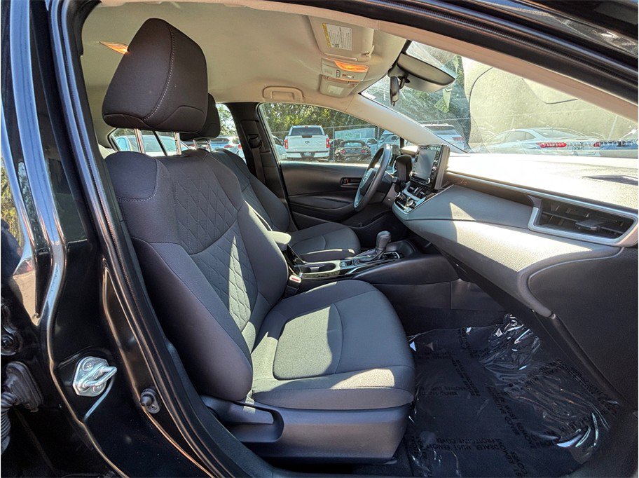 Used 2022 Toyota Corolla LE FWD image 33